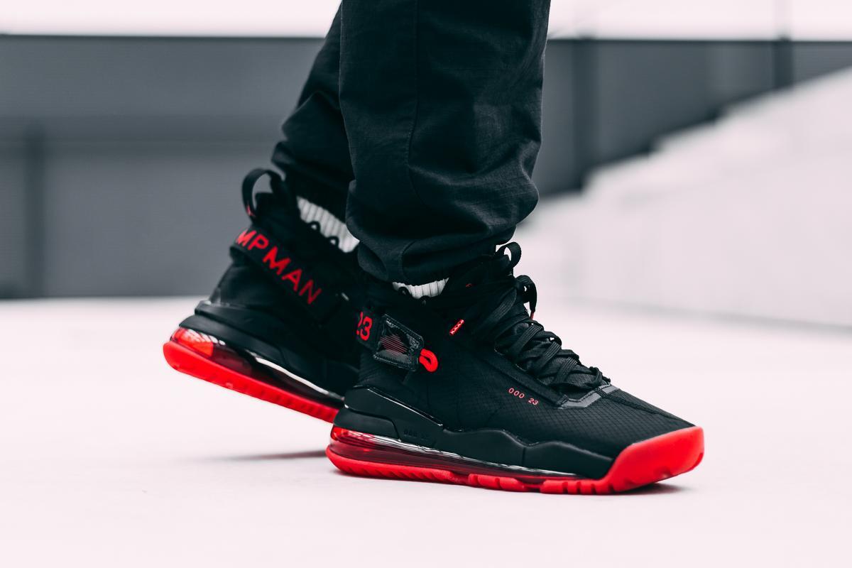 Air jordan proto 2025 max 720 bred